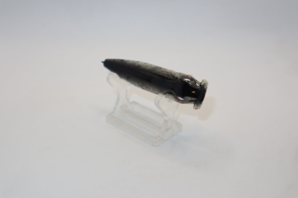 Pale Dying Bass Popper